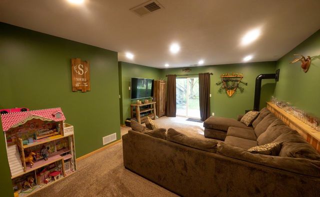 895 Marigold Drive, Cambridge, MN 55008