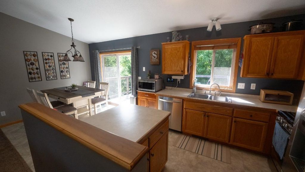 895 Marigold Drive, Cambridge, MN 55008 — photo 4