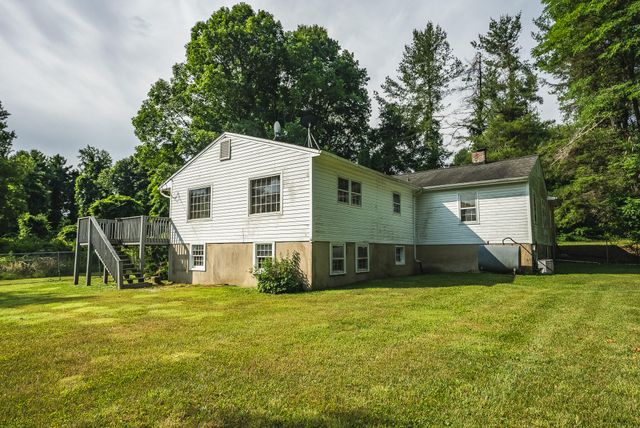 10289 Russwood RD, Bent Mountain, VA 24059