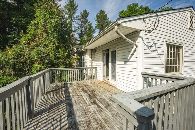 10289 Russwood RD, Bent Mountain, VA 24059