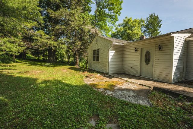 10289 Russwood RD, Bent Mountain, VA 24059