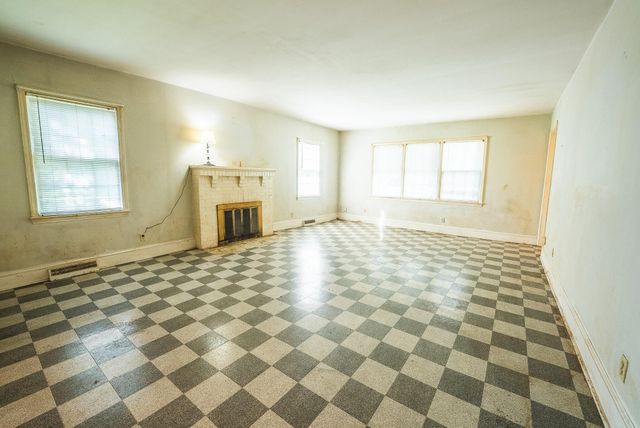10289 Russwood RD, Bent Mountain, VA 24059
