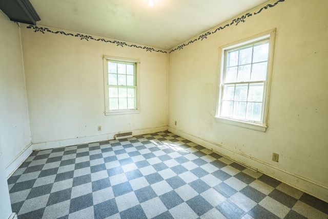 10289 Russwood RD, Bent Mountain, VA 24059