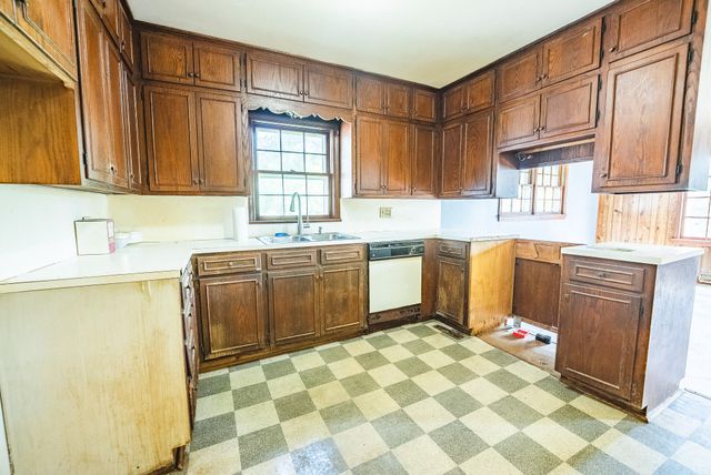 10289 Russwood RD, Bent Mountain, VA 24059