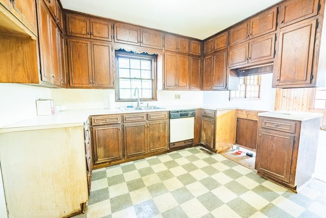 10289 Russwood RD, Bent Mountain, VA 24059