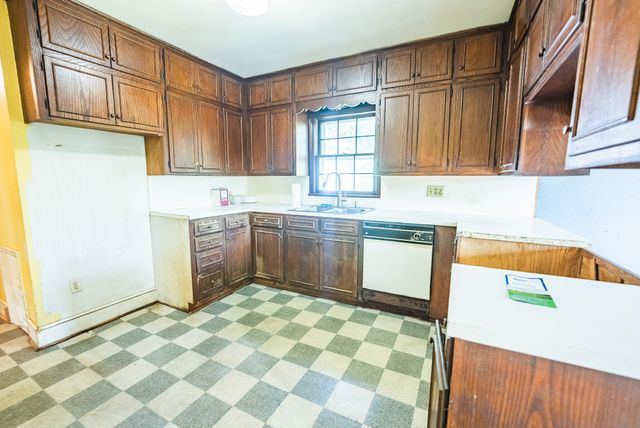 10289 Russwood RD, Bent Mountain, VA 24059