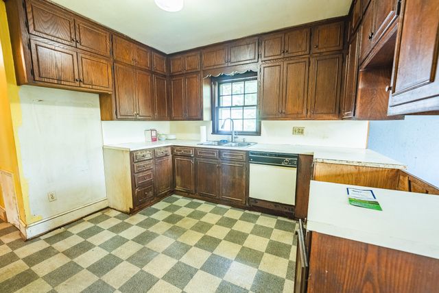 10289 Russwood RD, Bent Mountain, VA 24059