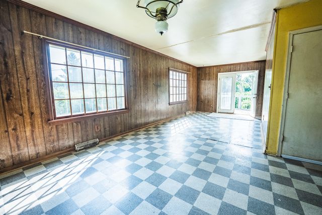 10289 Russwood RD, Bent Mountain, VA 24059
