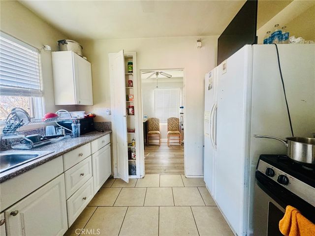 508 Beardsley, Bakersfield, CA 93308