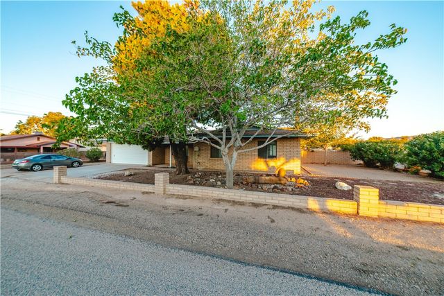 2202 Los Angeles Street, Kingman, AZ 86401