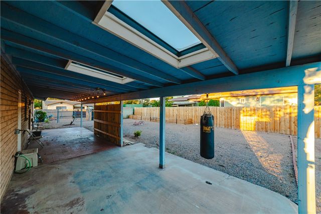 2202 Los Angeles Street, Kingman, AZ 86401