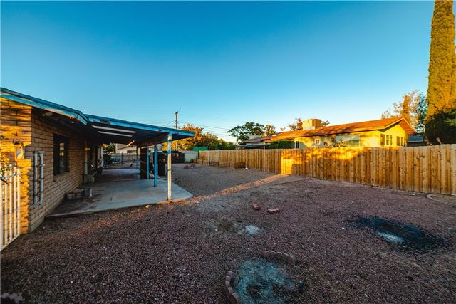 2202 Los Angeles Street, Kingman, AZ 86401