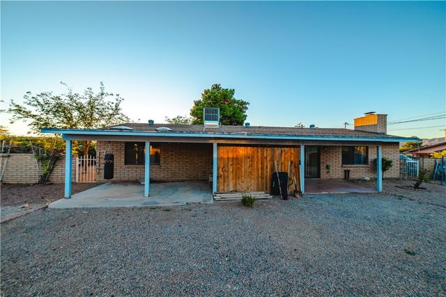 2202 Los Angeles Street, Kingman, AZ 86401