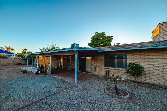 2202 Los Angeles Street, Kingman, AZ 86401