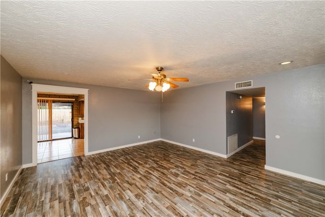 2202 Los Angeles Street, Kingman, AZ 86401