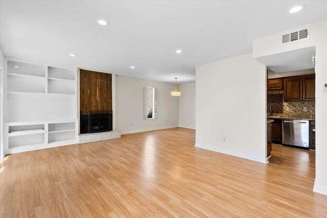 2632 Custer Parkway C, Richardson, TX 75080