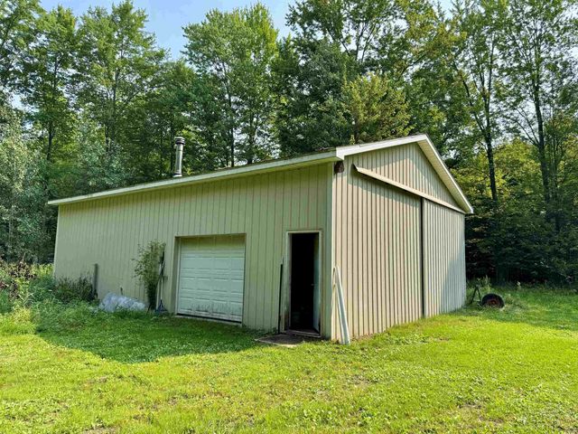 1365 E Burt Road, Taymouth Twp, MI 48417