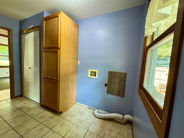 1365 E Burt Road, Taymouth Twp, MI 48417