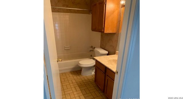 6330 Cambridge Dr Apt 2, San Antonio, TX 78218