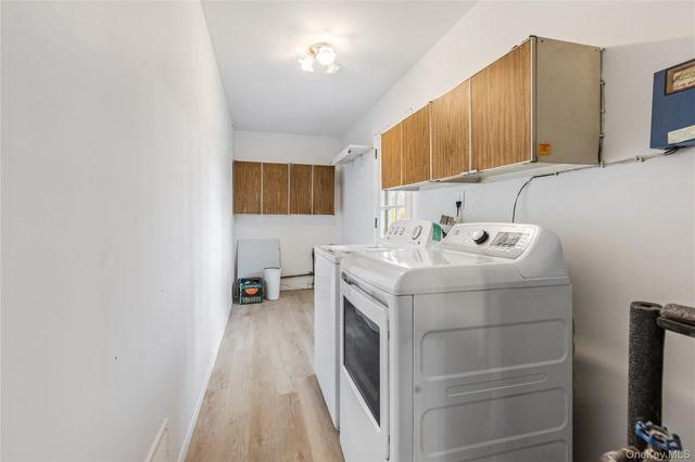 44 Sycamore Circle, Stony Brook, NY 11790