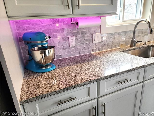 3712 Linwood Avenue, Royal Oak, MI 48073