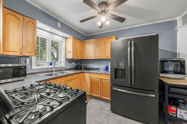 440 N Craig Place, Lombard, IL 60148