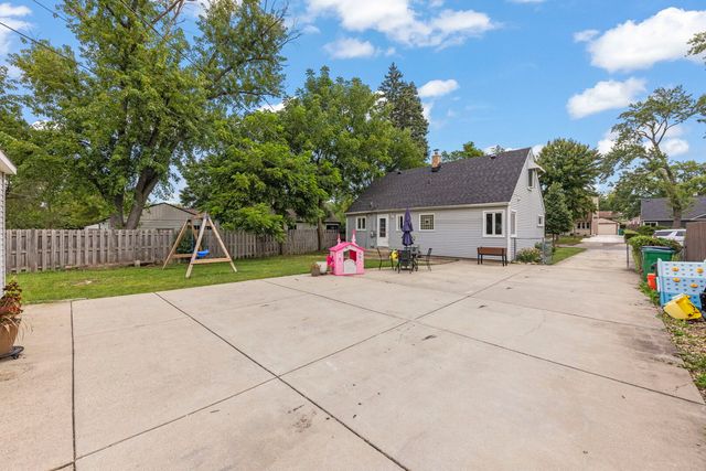 440 N Craig Place, Lombard, IL 60148