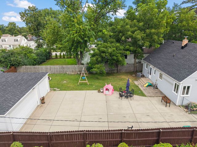 440 N Craig Place, Lombard, IL 60148