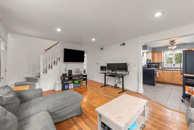 440 N Craig Place, Lombard, IL 60148