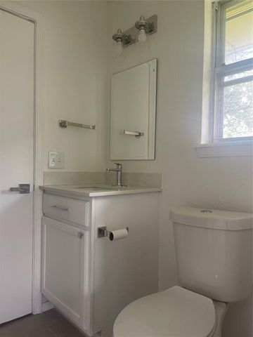 1929 Meeker Drive, The Village, OK 73120