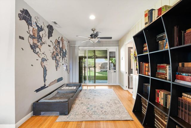 4201 Cabrillo Way, Sacramento, CA 95820