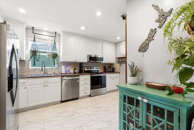 4201 Cabrillo Way, Sacramento, CA 95820