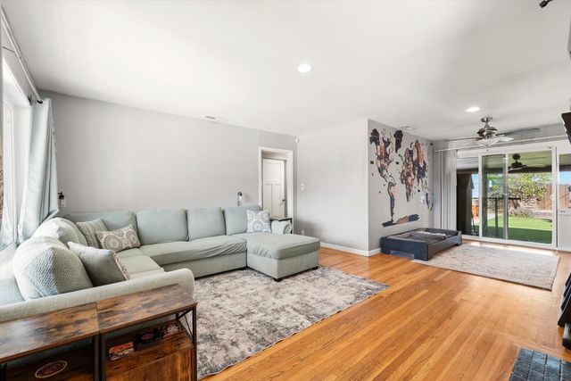 4201 Cabrillo Way, Sacramento, CA 95820