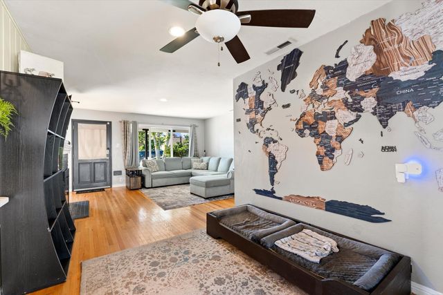 4201 Cabrillo Way, Sacramento, CA 95820