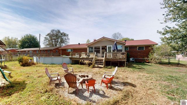 78 Bendefield Road, Farmington, KY 42040