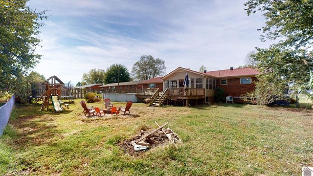 78 Bendefield Road, Farmington, KY 42040