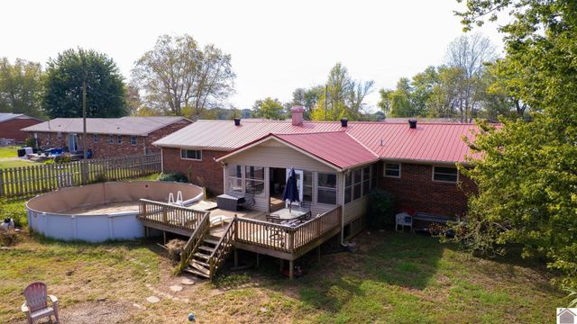 78 Bendefield Road, Farmington, KY 42040