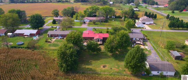 78 Bendefield Road, Farmington, KY 42040