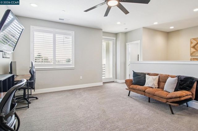 9253 Shearwater Cir, Discovery Bay, CA 94505