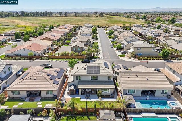 9253 Shearwater Cir, Discovery Bay, CA 94505