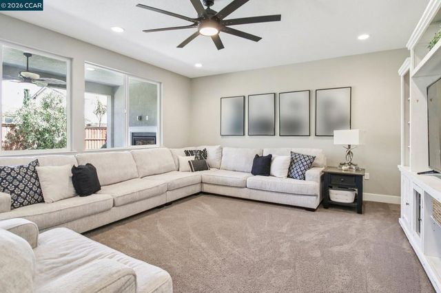 9253 Shearwater Cir, Discovery Bay, CA 94505