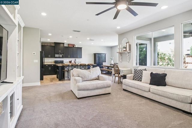 9253 Shearwater Cir, Discovery Bay, CA 94505