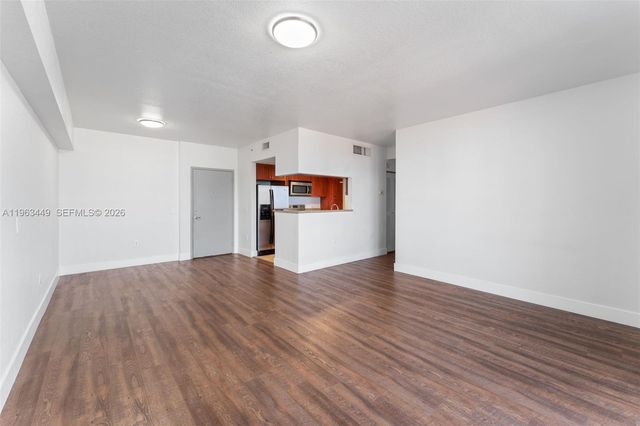 36 NW 6th Ave 502, Miami, FL 33128