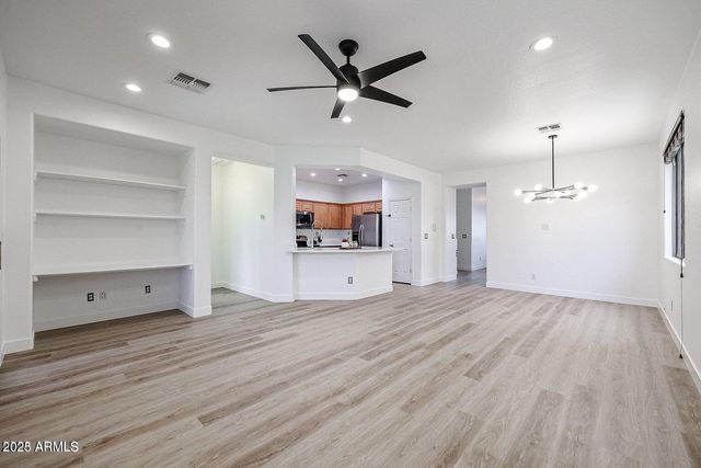39768 N High Noon Way, Phoenix, AZ 85086