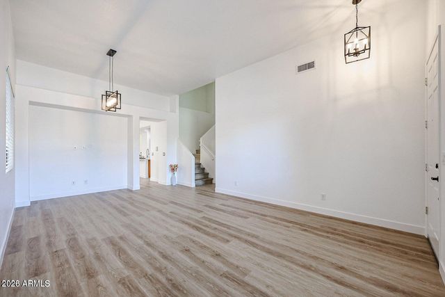 39768 N High Noon Way, Phoenix, AZ 85086