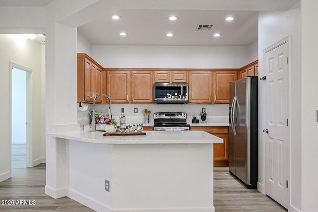 39768 N High Noon Way, Phoenix, AZ 85086