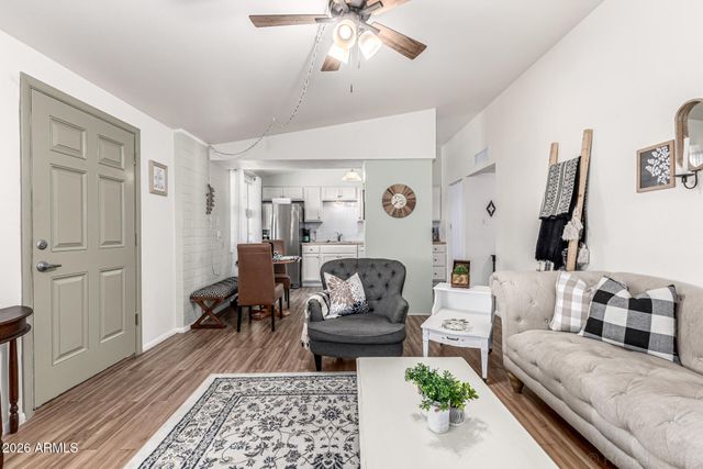 10362 W OAKMONT Drive, Sun City, AZ 85351