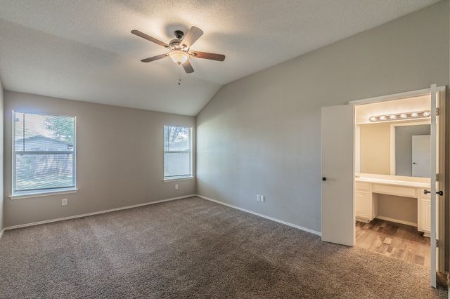 904 Parkhill Drive, Mansfield, TX 76063