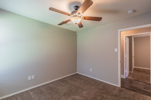 904 Parkhill Drive, Mansfield, TX 76063