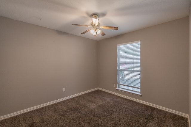 904 Parkhill Drive, Mansfield, TX 76063